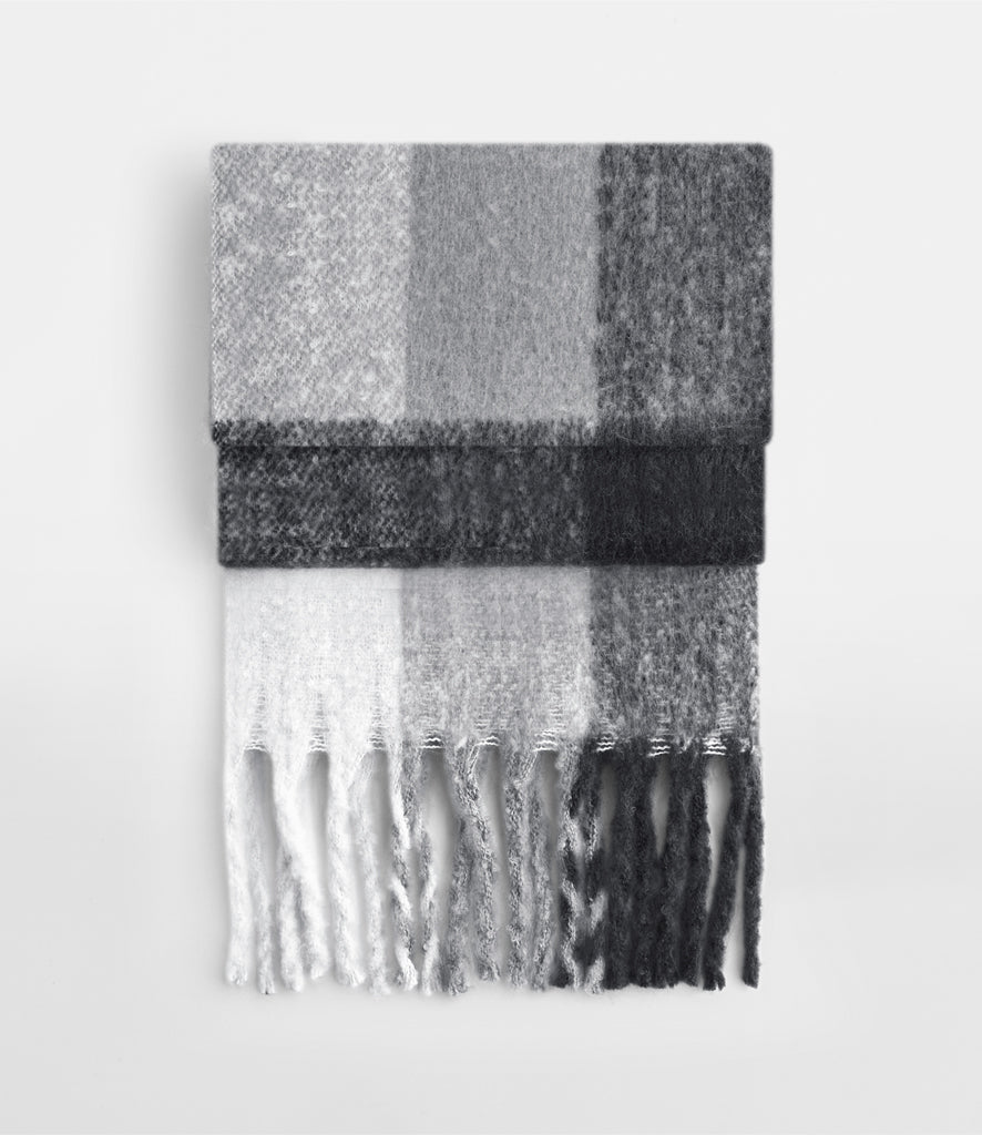Fluffy Check Scarf